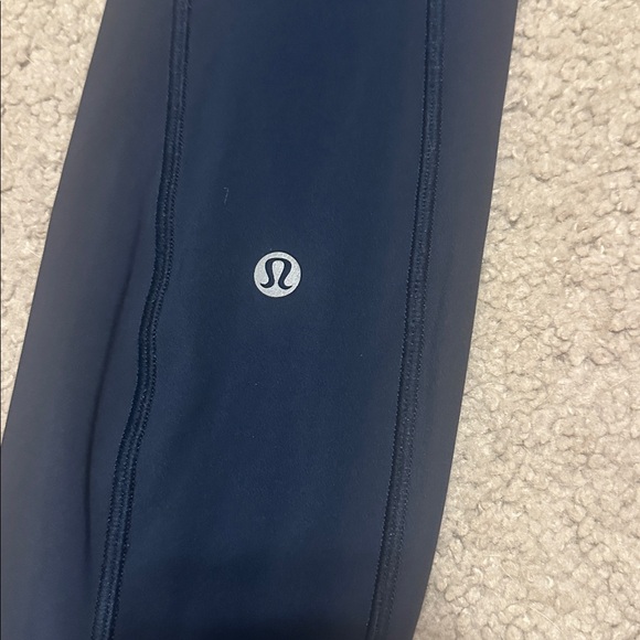 Lululemon Final Lap Crop *23"
Midnight Navy - Picture 9 of 10